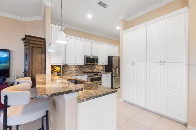 4743 SPINNAKER DRIVE, Bradenton, FL 34208