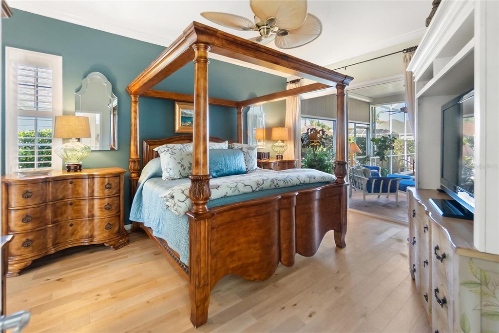 Image 20 of property listing at 4743 SPINNAKER DRIVE, Bradenton, FL 34208