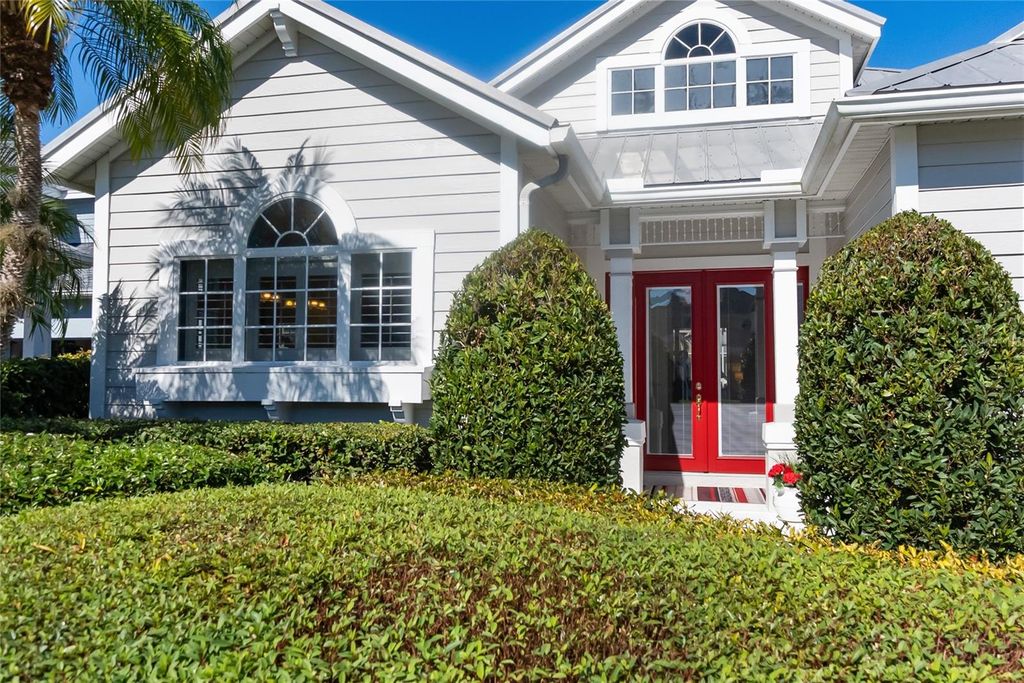 Image 5 of property listing at 4743 SPINNAKER DRIVE, Bradenton, FL 34208