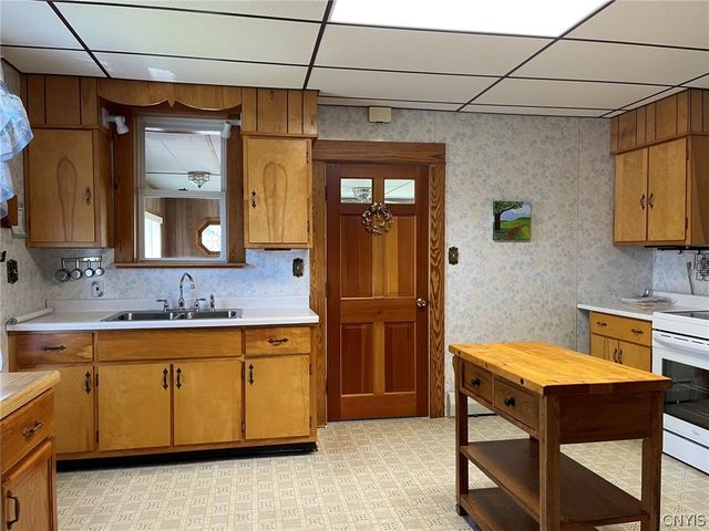 208 North Street, Oneida, NY 13421