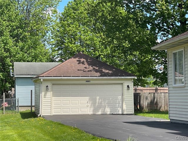 208 North Street, Oneida, NY 13421