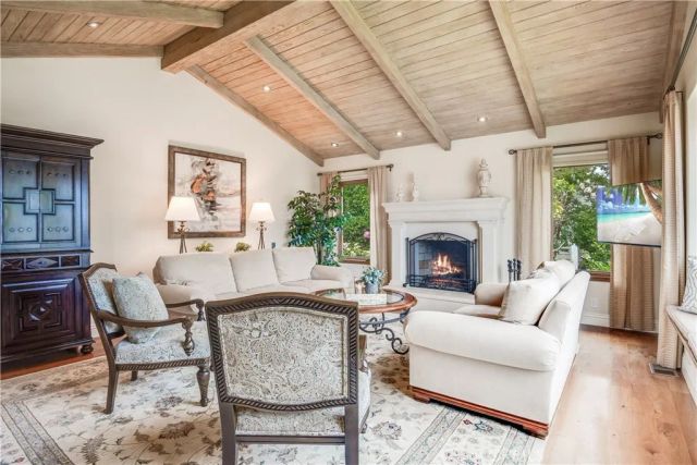 1600 Addison, Palos Verdes Estates, CA 90274