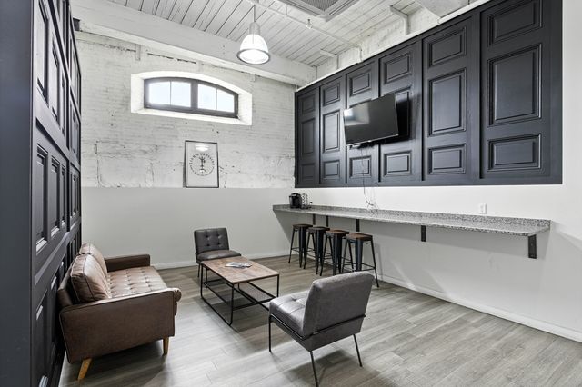 55 Sterling St 314, Clinton, MA 01510