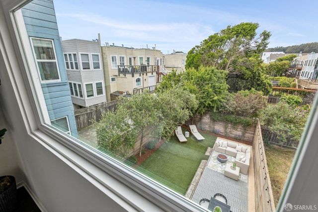 4526 California Street, San Francisco, CA 94118