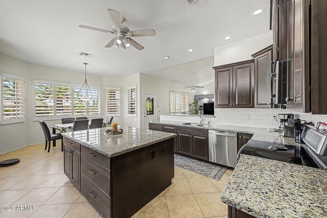 11547 E MEDINA Avenue, Mesa, AZ 85209