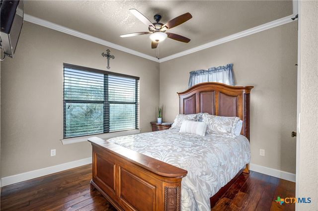 1065 Hillcrest Forest, Canyon Lake, TX 78133