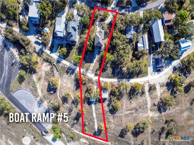 1065 Hillcrest Forest, Canyon Lake, TX 78133