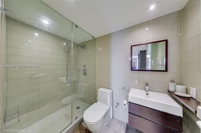 701 Brickell Key Blvd 503, Miami, FL 33131