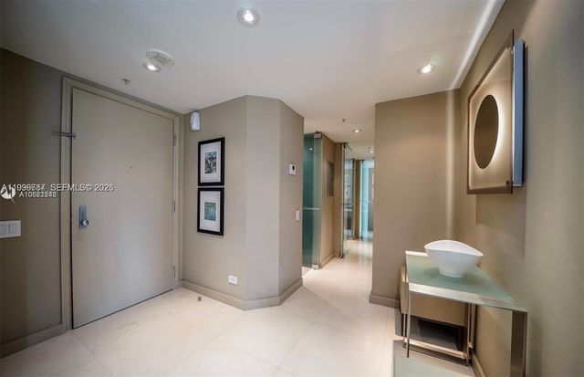 701 Brickell Key Blvd 503, Miami, FL 33131