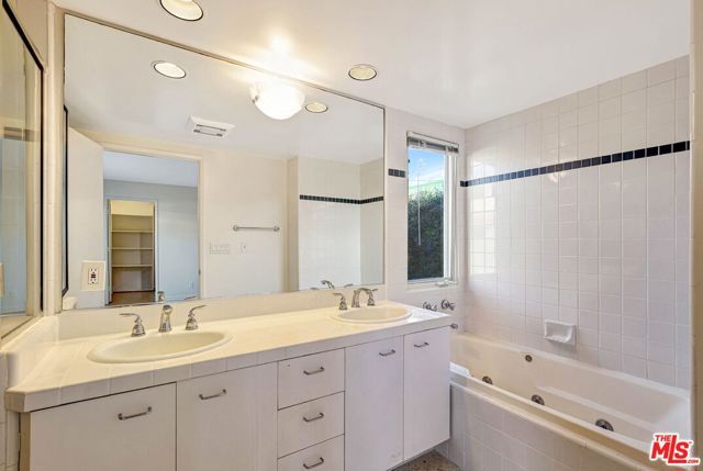 811 21st Street 6, Santa Monica, CA 90403