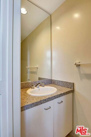 811 21st Street 6, Santa Monica, CA 90403