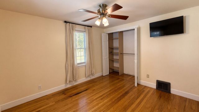 211 Holyoke St, Ludlow, MA 01056