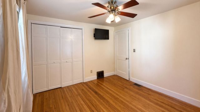 211 Holyoke St, Ludlow, MA 01056