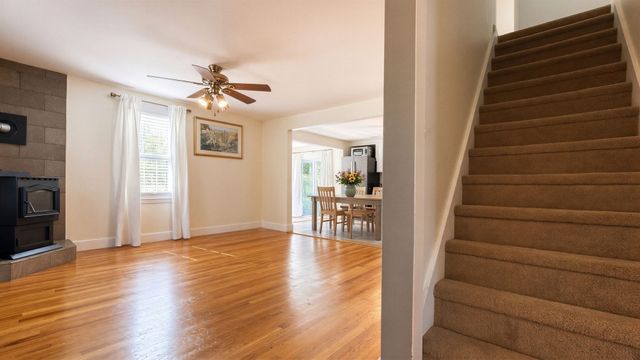 211 Holyoke St, Ludlow, MA 01056