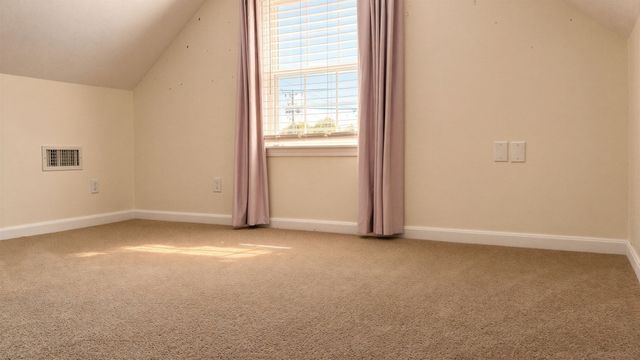 211 Holyoke St, Ludlow, MA 01056