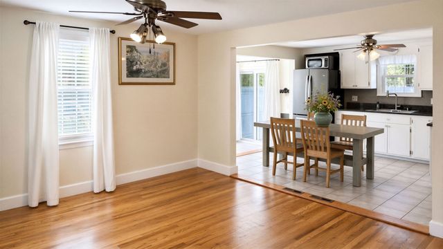 211 Holyoke St, Ludlow, MA 01056
