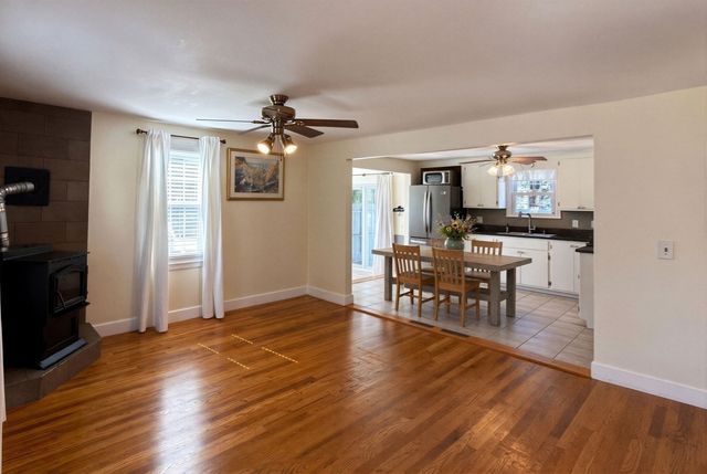 211 Holyoke St, Ludlow, MA 01056