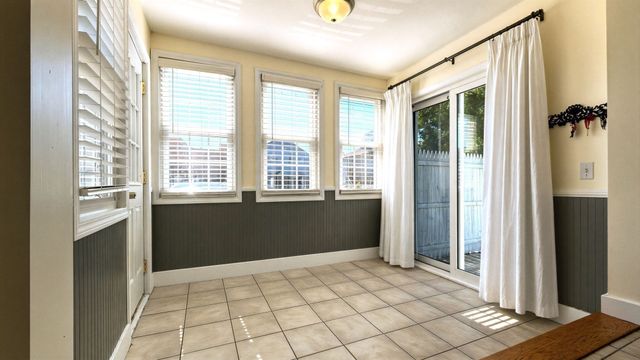 211 Holyoke St, Ludlow, MA 01056