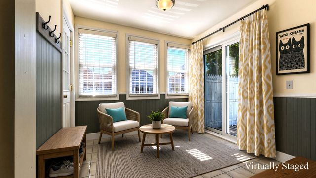 211 Holyoke St, Ludlow, MA 01056
