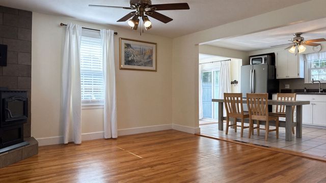 211 Holyoke St, Ludlow, MA 01056