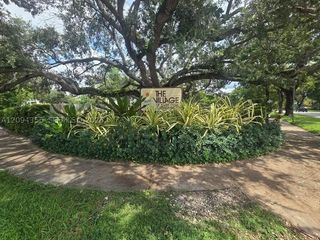7707 Camino Real 310, Miami, FL 33143