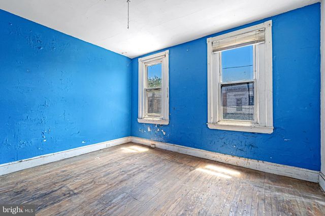925 KIMBER ST, Camden, NJ 08102