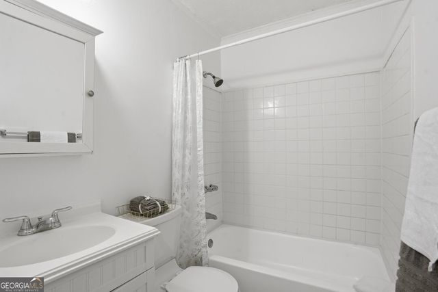 2934 Bicentennial Drive, Stone Mountain, GA 30087