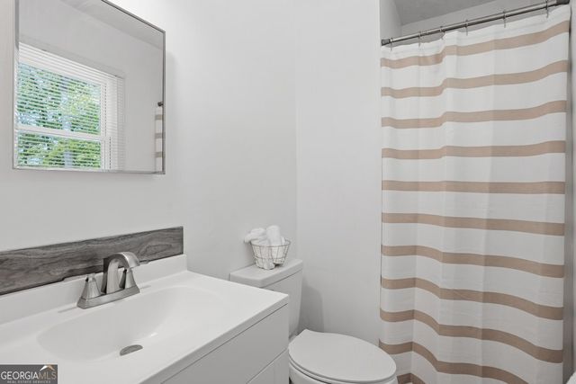 2934 Bicentennial Drive, Stone Mountain, GA 30087