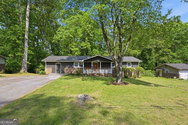 2934 Bicentennial Drive, Stone Mountain, GA 30087