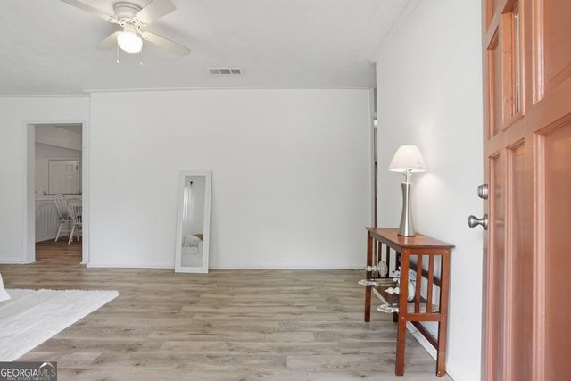 2934 Bicentennial Drive, Stone Mountain, GA 30087