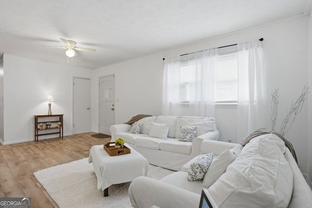 2934 Bicentennial Drive, Stone Mountain, GA 30087