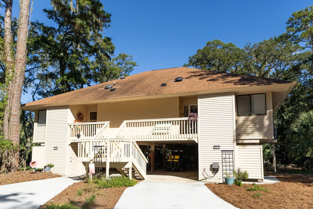 829 Club Cottage Road, Edisto Island, SC 29438