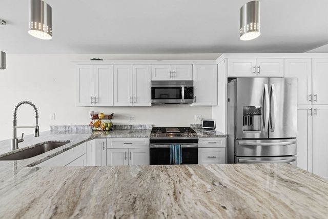 158 Ocean View, Swansea, MA 02777