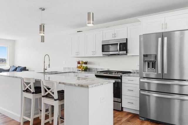 158 Ocean View, Swansea, MA 02777