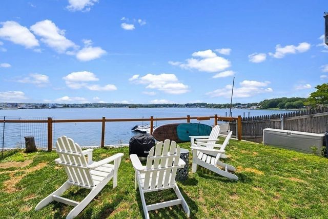 158 Ocean View, Swansea, MA 02777