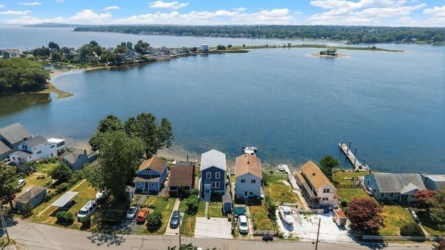 158 Ocean View, Swansea, MA 02777