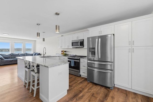 158 Ocean View, Swansea, MA 02777
