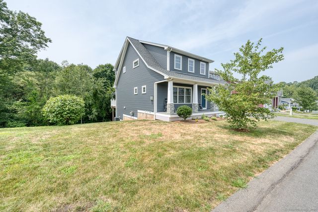 23 Chapman Chase 23, Windsor Locks, CT 06096