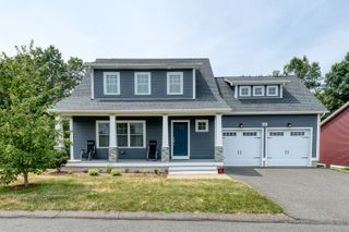 23 Chapman Chase 23, Windsor Locks, CT 06096