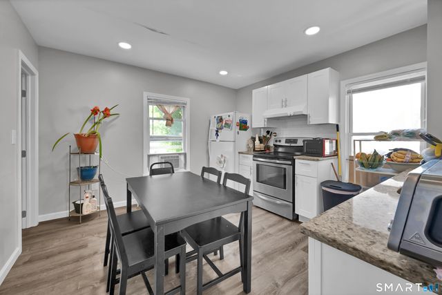 18 Mallory Street, Danbury, CT 06810