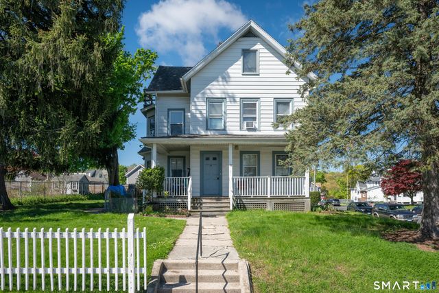 18 Mallory Street, Danbury, CT 06810