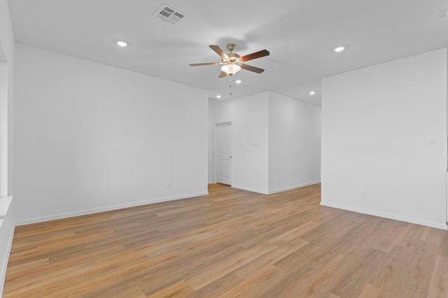 9115 Serene Haven, Iowa Colony, TX 77583