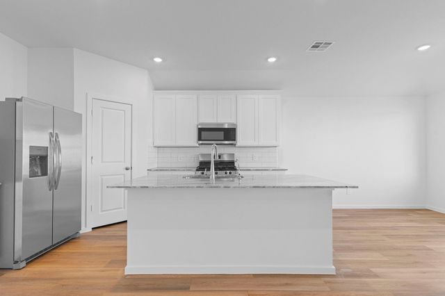 9115 Serene Haven, Iowa Colony, TX 77583