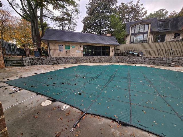 60 Lamsden NW Lane, Atlanta, GA 30327