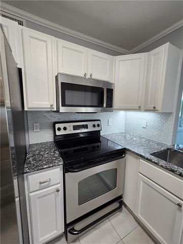 60 Lamsden NW Lane, Atlanta, GA 30327