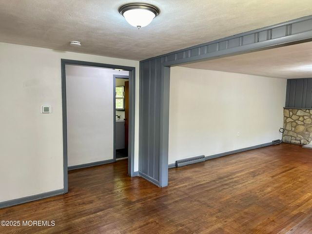 135 S Main Street, Barnegat, NJ 08005