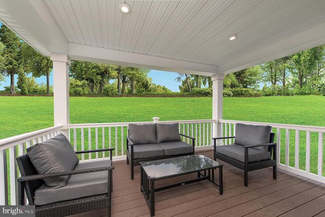 1681 ALICE SPRINGS DR, Martinsburg, WV 25403
