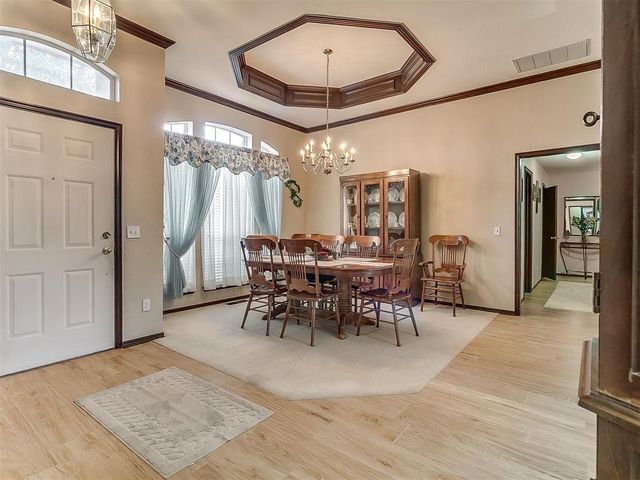 8621 NW 116th Street, Oklahoma City, OK 73162