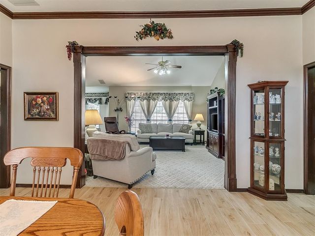 8621 NW 116th Street, Oklahoma City, OK 73162