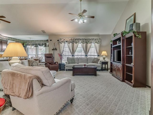 8621 NW 116th Street, Oklahoma City, OK 73162